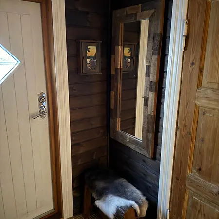 Unique 200-year Old Tiny House In Old Town Stavanger