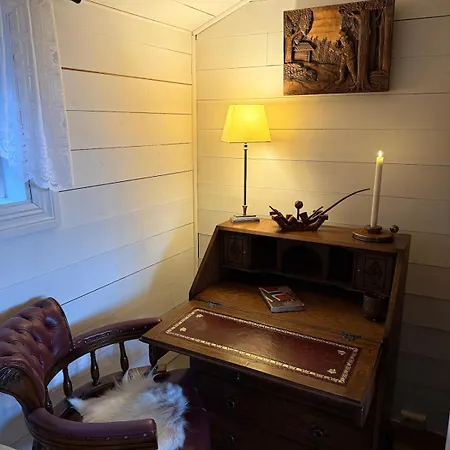 Unique 200-year Old Tiny House In Old Town 스타방에르