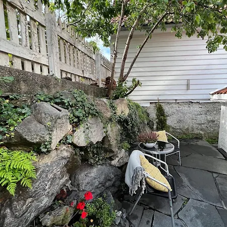 Holiday home Unique 200-year Old Tiny House In Old Town Stavanger