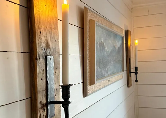 Unique 200-year Old Tiny House In Old Town Stavanger