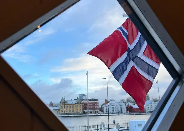 Unique 200-year Old Tiny House In Old Town