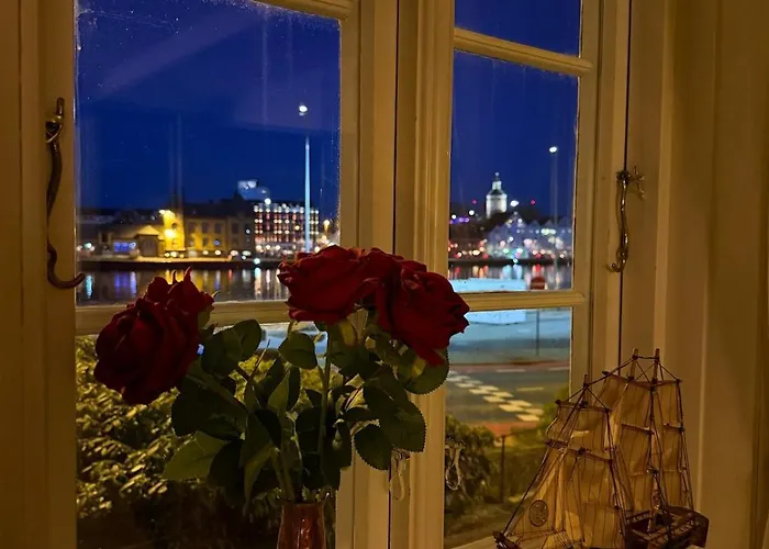 Unique 200-year Old Tiny House In Old Town Holiday home Stavanger