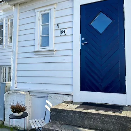 Unique 200-year Old Tiny House In Old Town