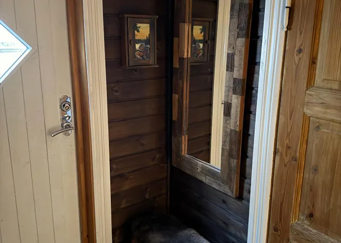 Unique 200-year Old Tiny House In Old Town Stavanger